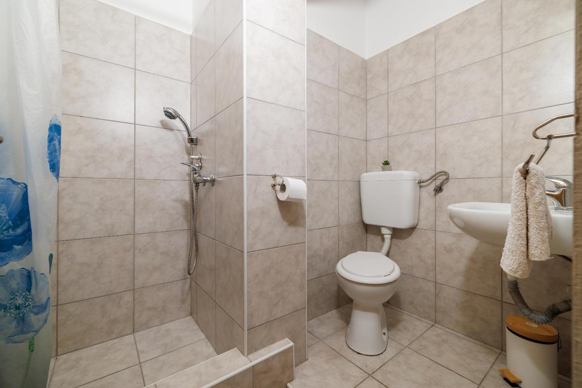 Apartmani Tijana โนวีวีโนดอลสกี ภายนอก รูปภาพ